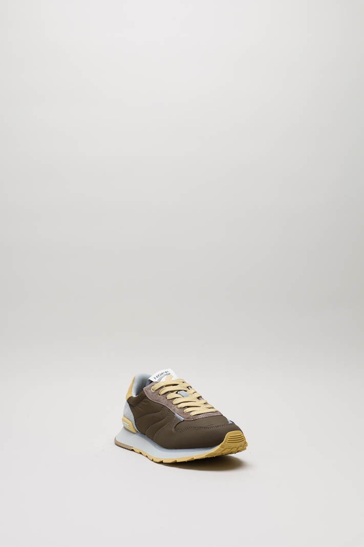 Bruin Sneaker image