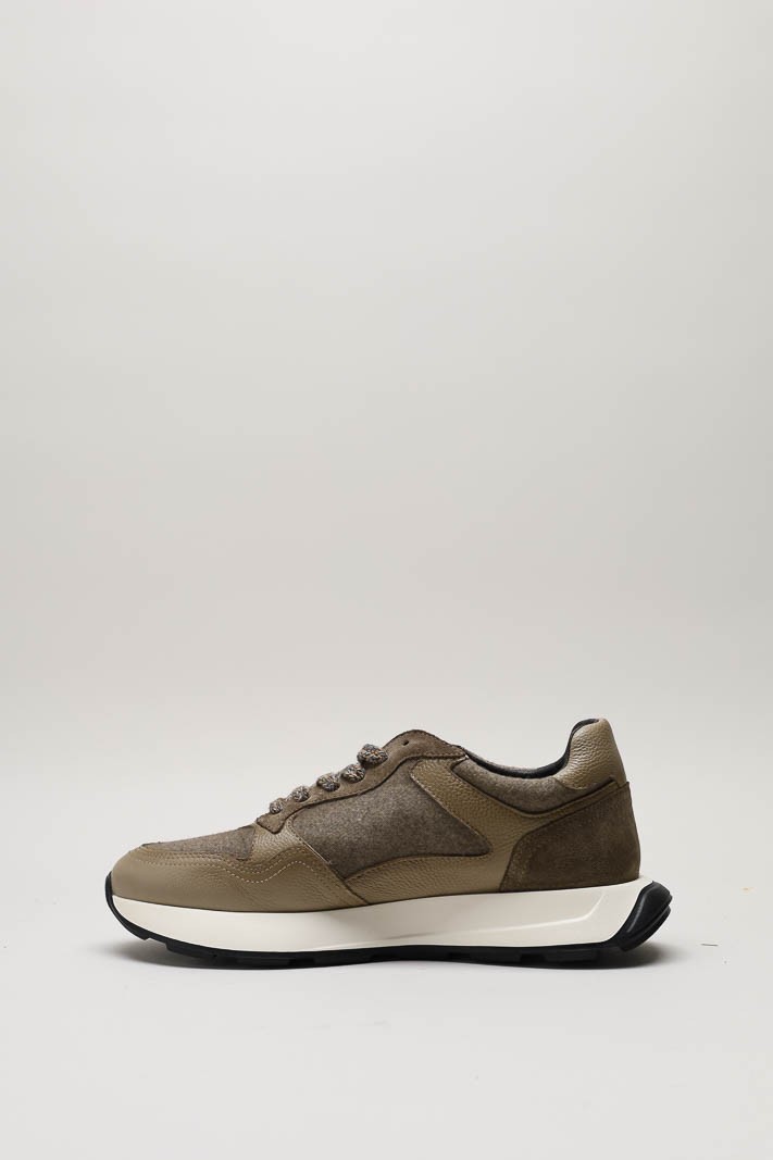 Taupe Sneaker image
