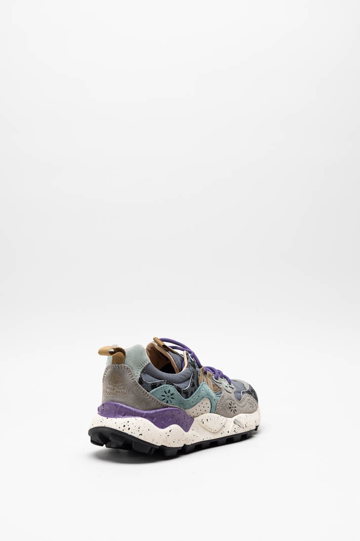 Multi Sneaker image