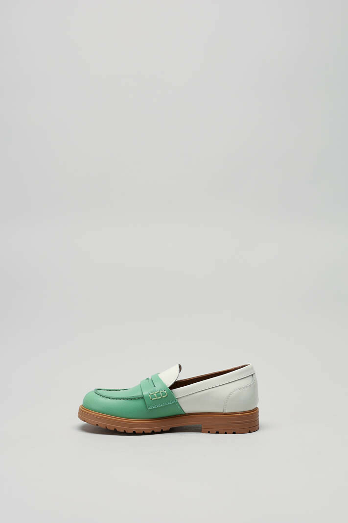 Groen Mocassin image