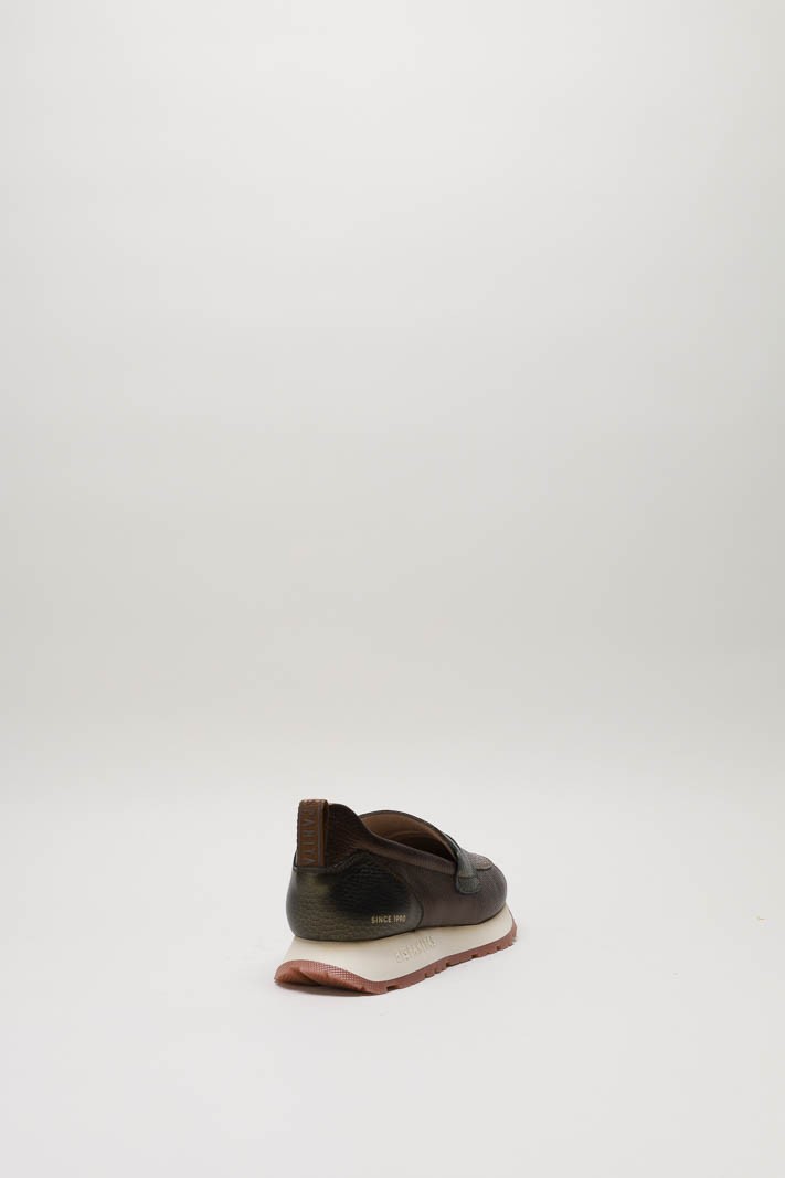 Donkerbruin Mocassin image