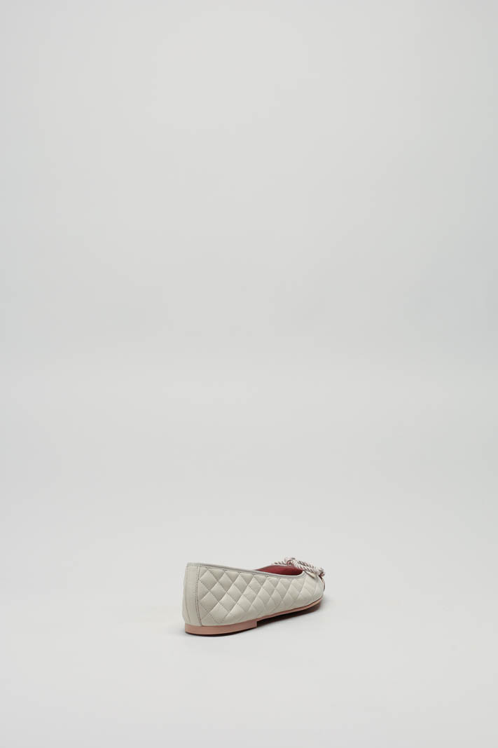 Lichtbeige Ballerina image