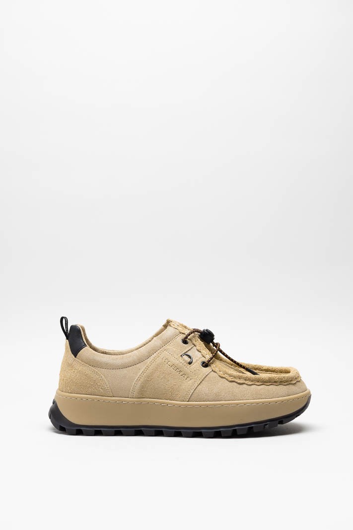 Beige Sneaker