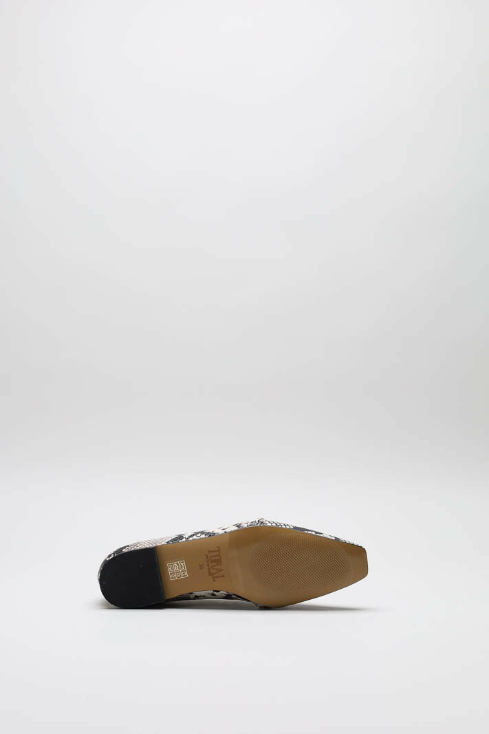 Greige Ballerina image