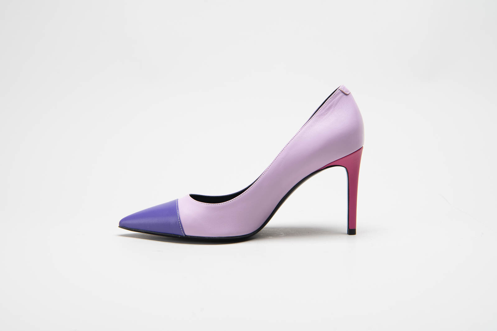 Lila Pump image