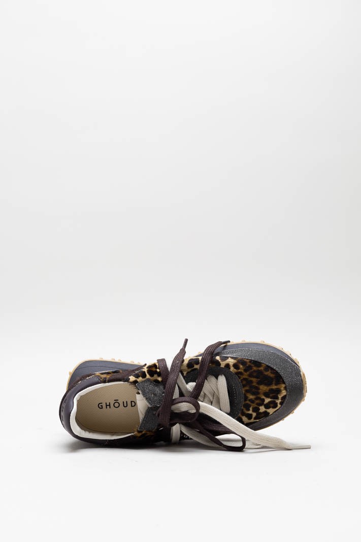Bruin Sneaker image