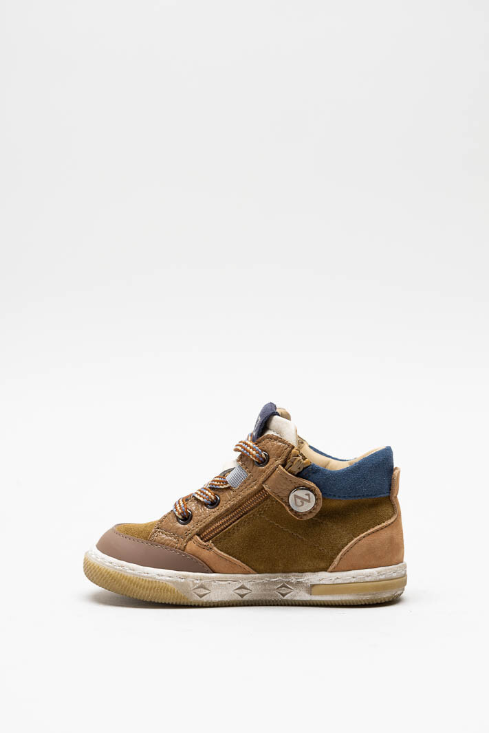 Camel Sneaker image