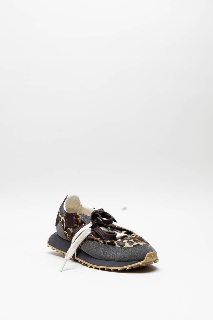 Bruin Sneaker image