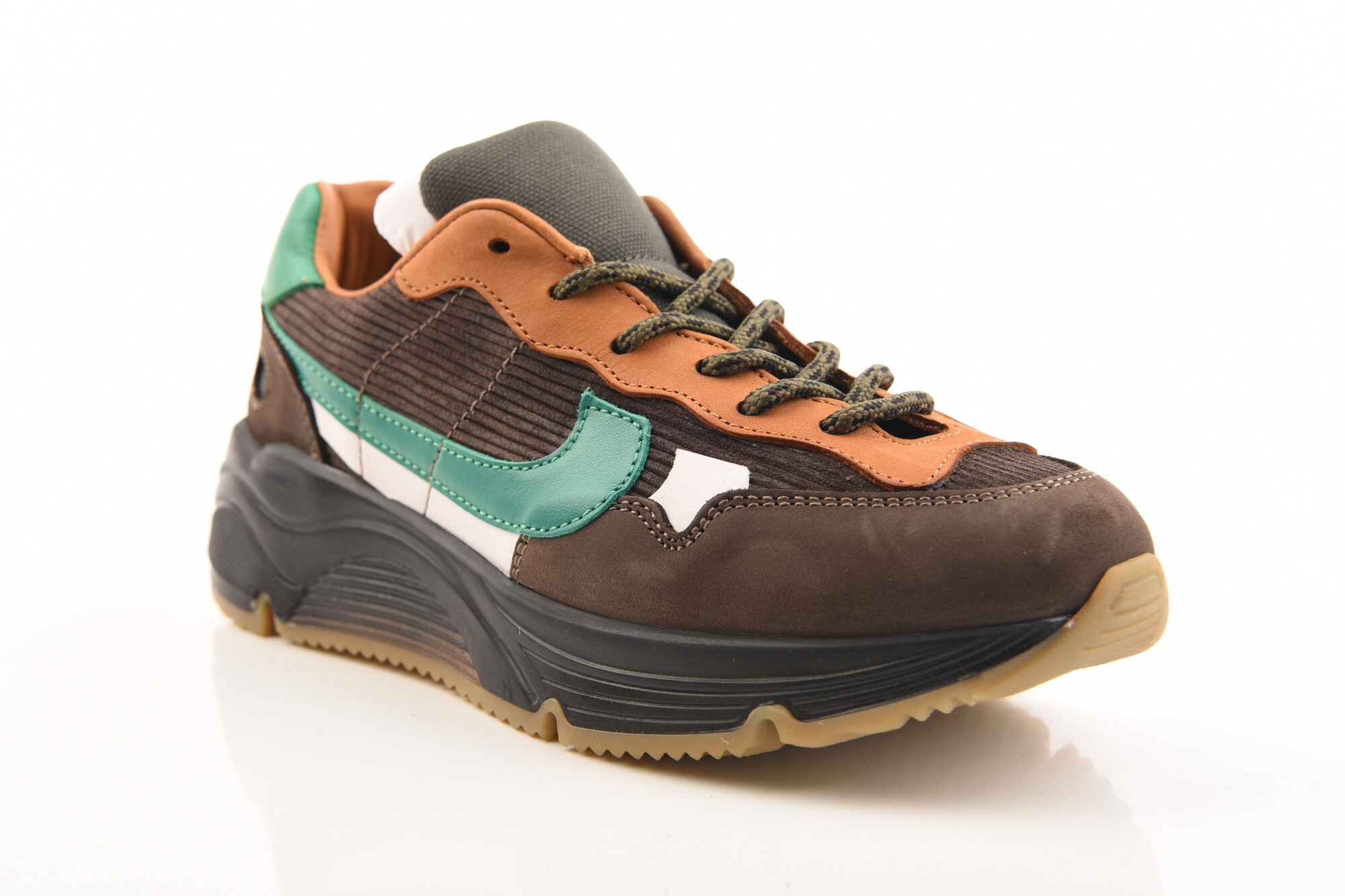 Bruin Sneaker
