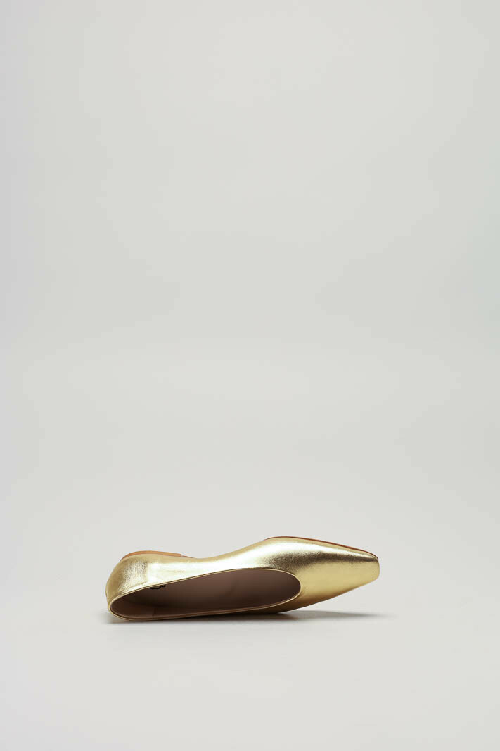 Goud Ballerina image