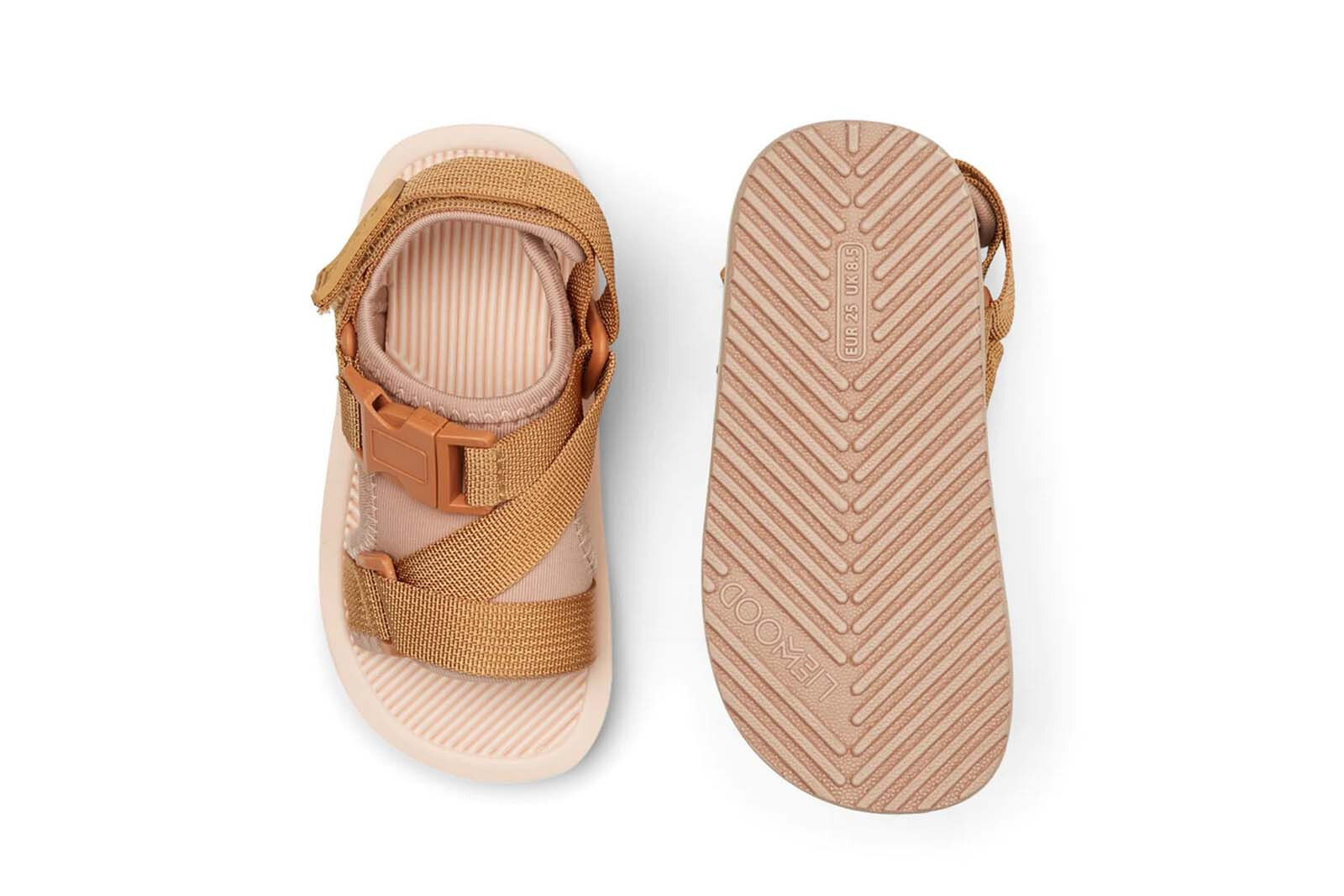 Oudroze Watersandaal