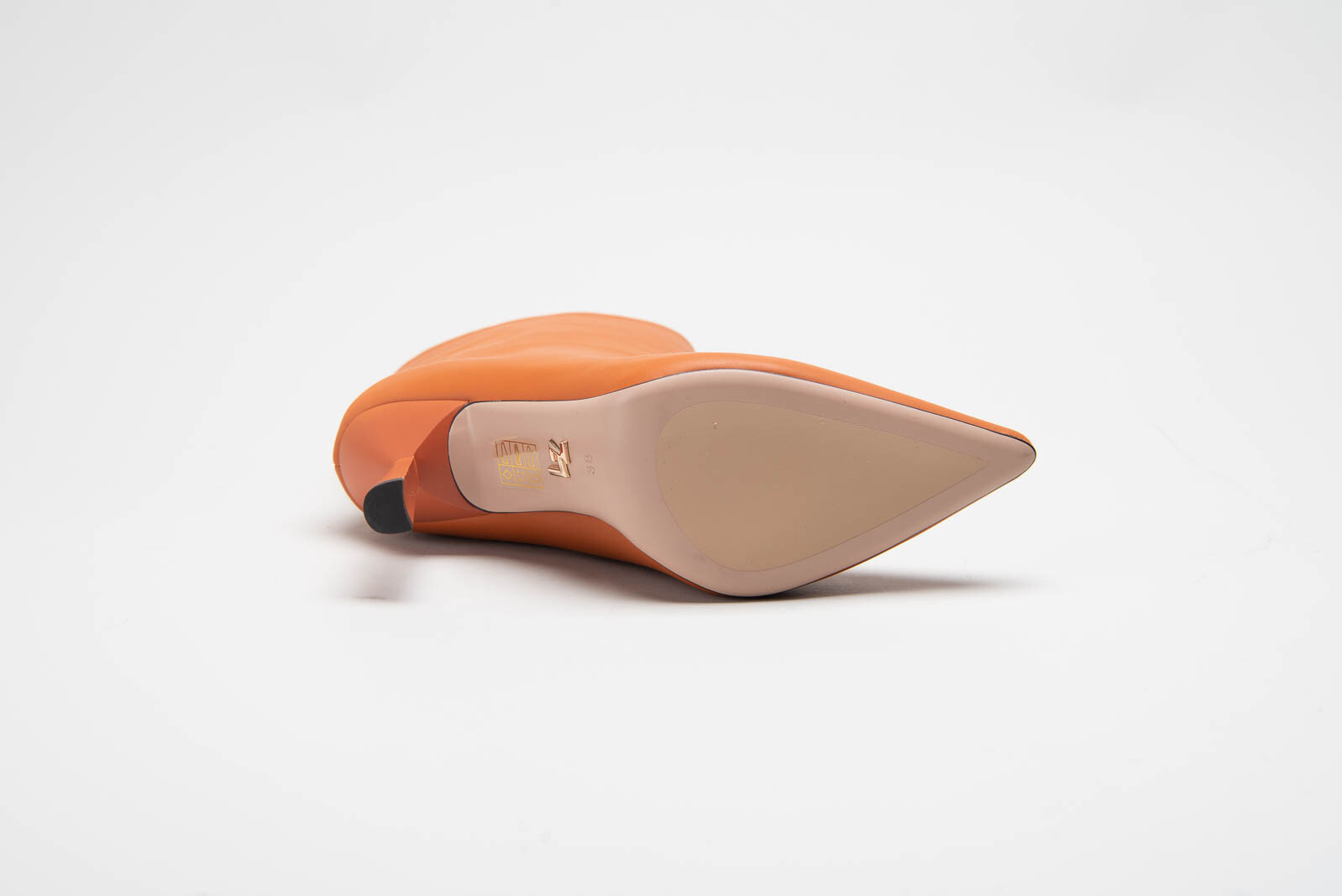 Oranje Enkellaars hak image