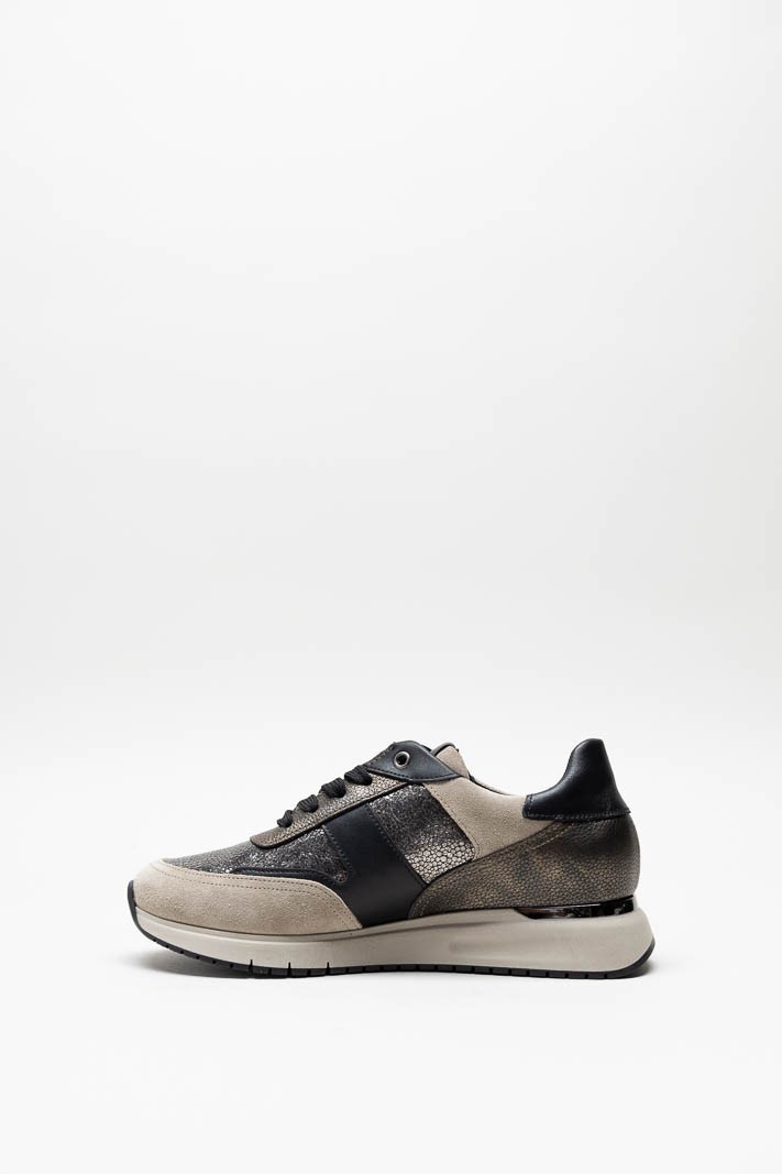 Taupe Sneaker image