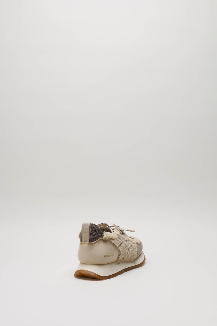 Beige Sneaker image