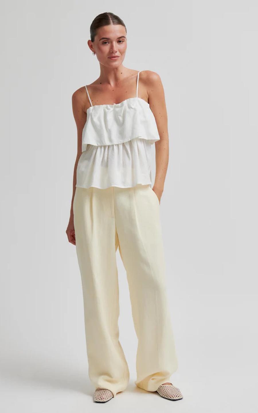 Geel Broek image