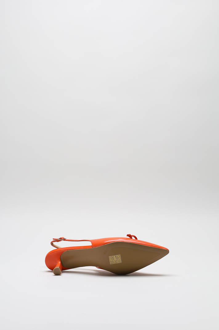 Oranje Pump image