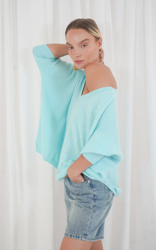 Watergroen Trui image