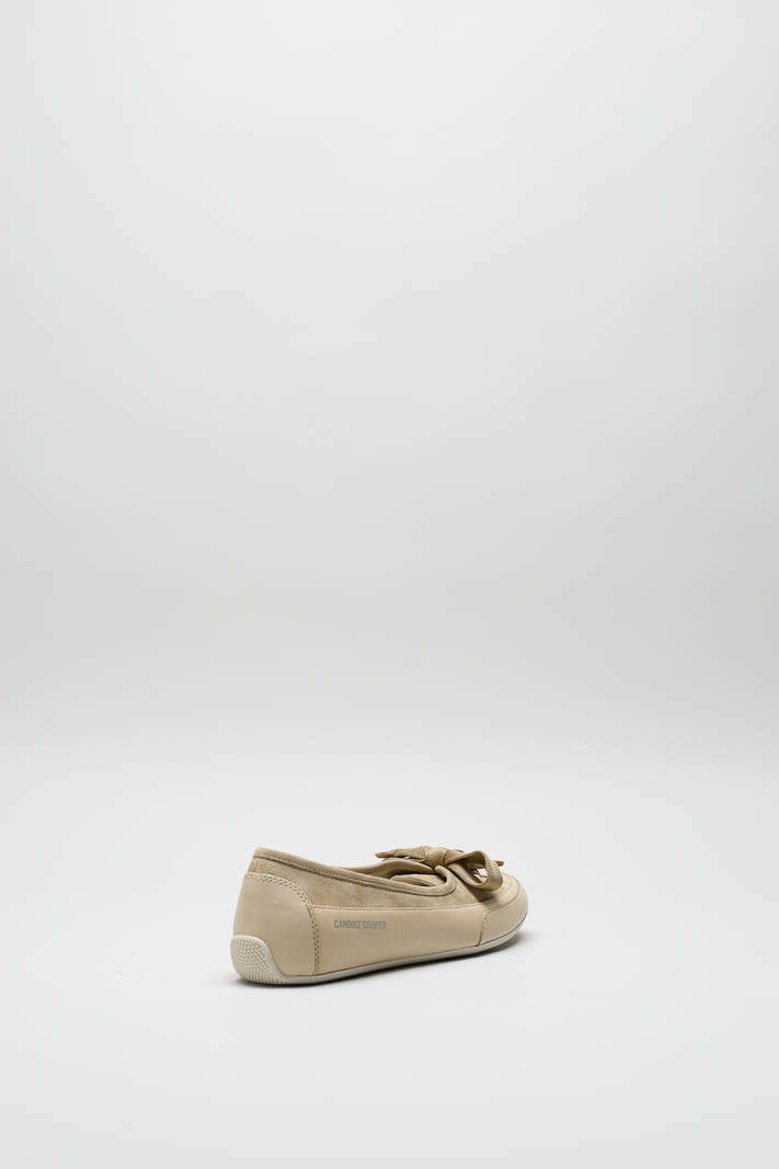 Lichtbeige Ballerina image