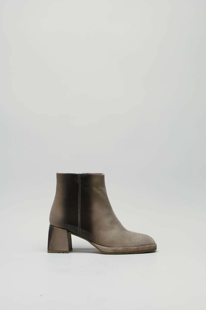 Taupe Enkellaars hak