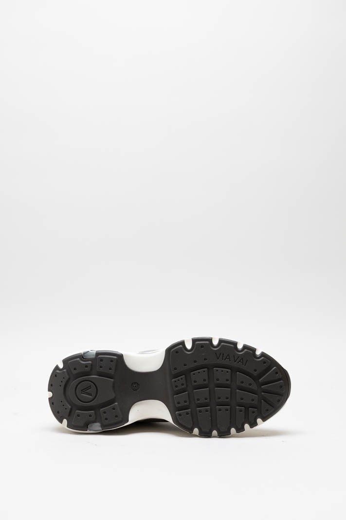Lichtbeige Sneaker image