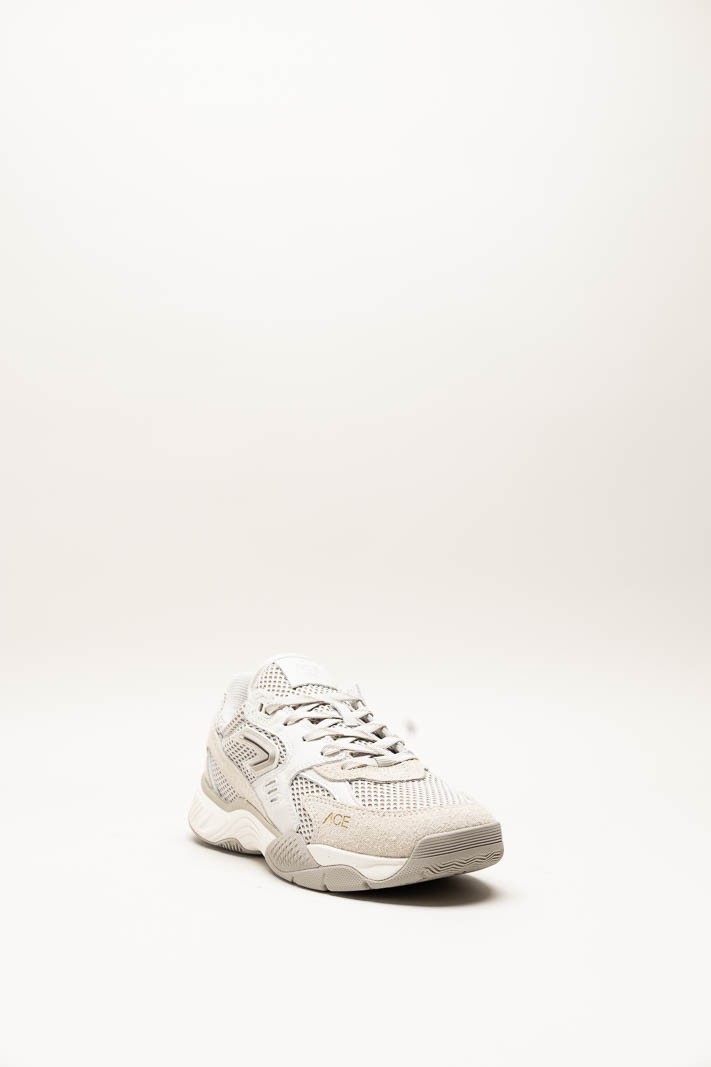 Beige Sneaker