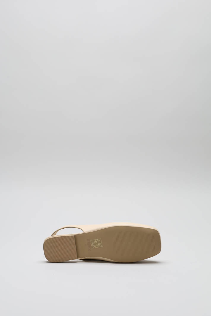 Nude Ballerina image