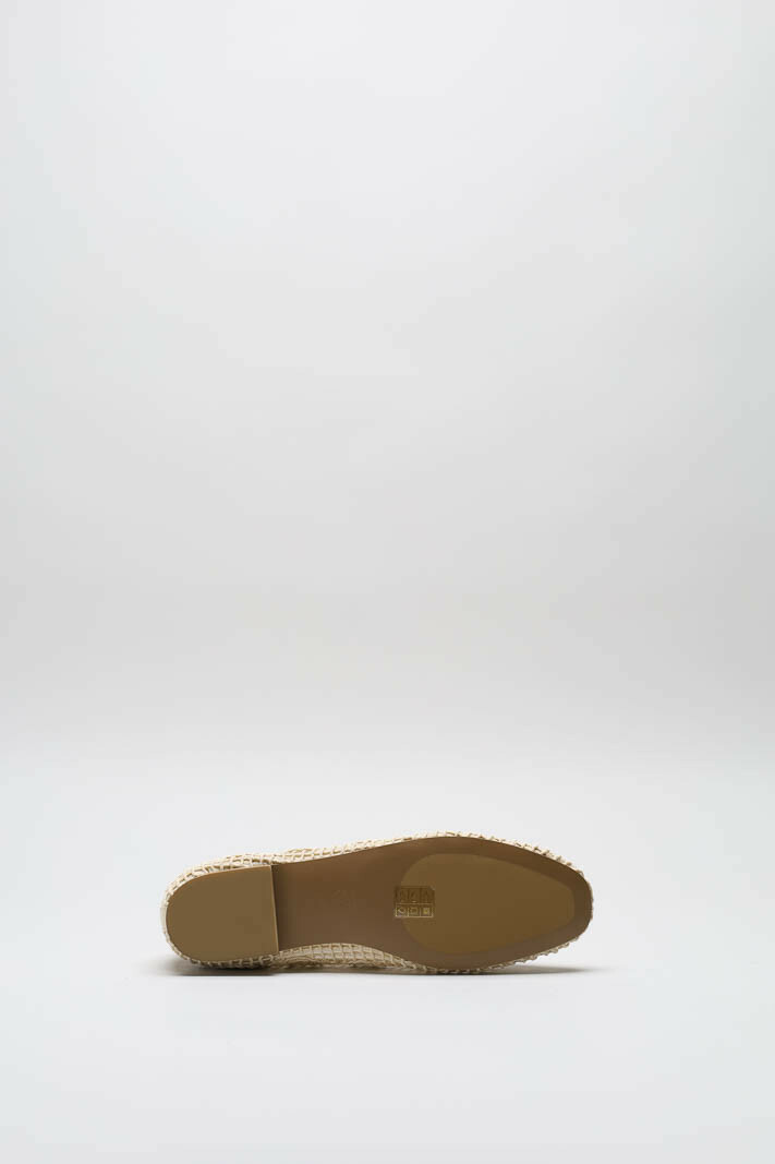 Beige Ballerina image