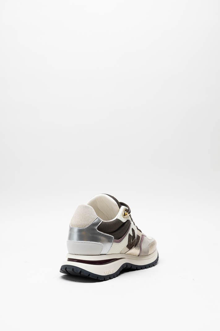 Lichtbeige Sneaker image