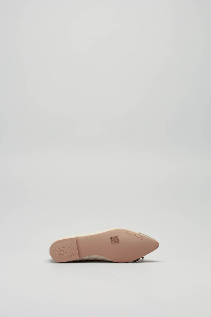 Lichtbeige Ballerina image