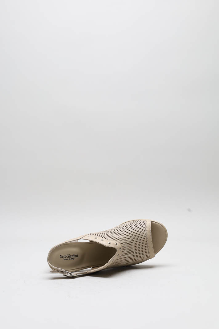 Beige Sandaal hak image