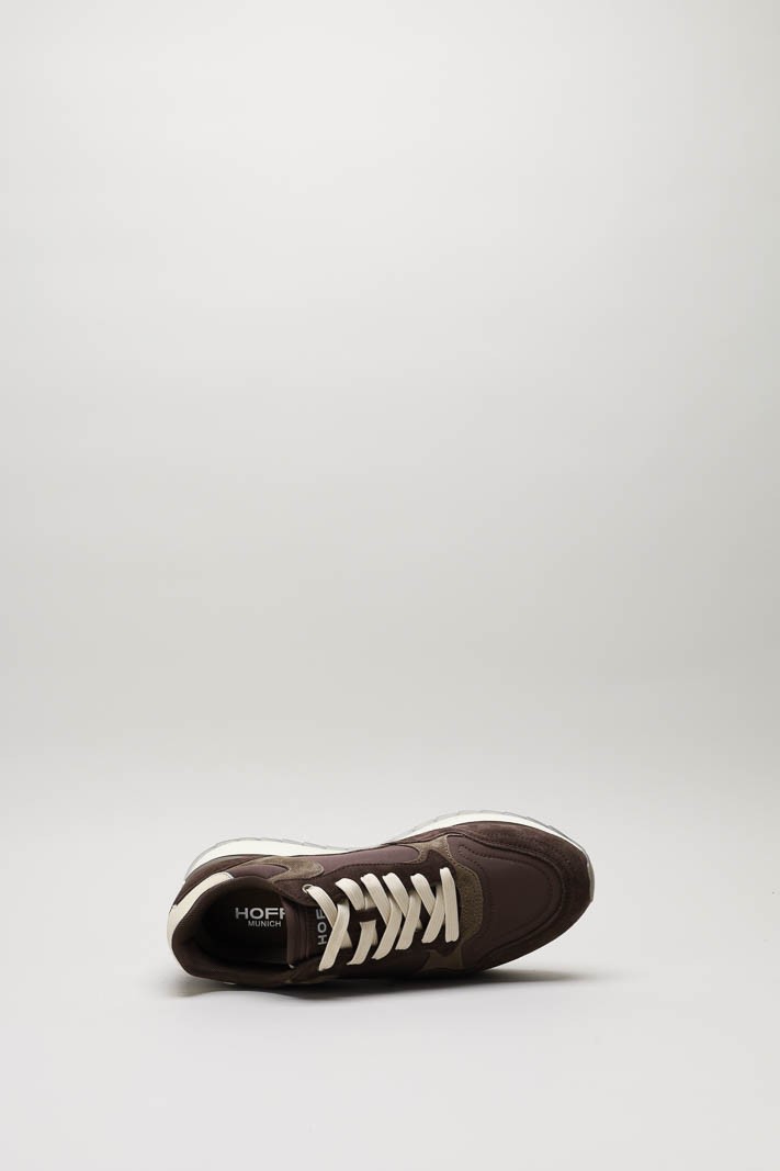Bruin Sneaker image