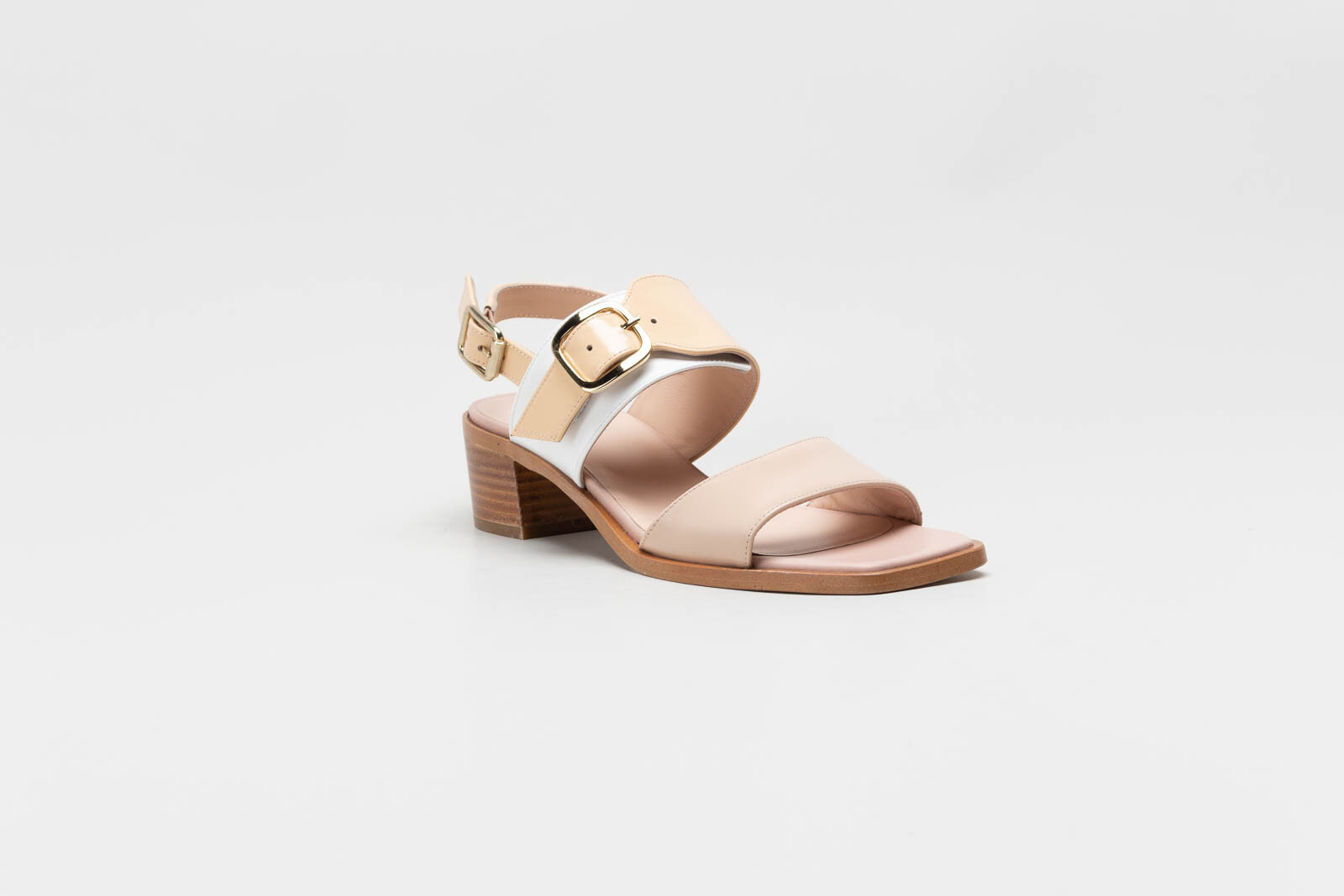 Lichtbeige Sandaal hak