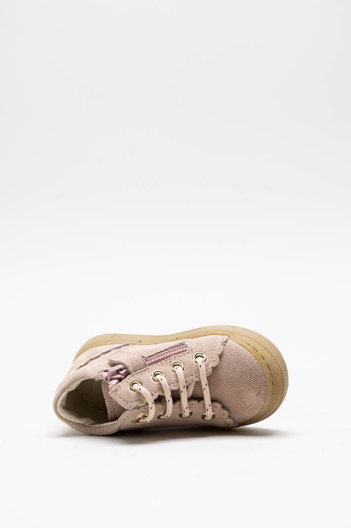 Lila Sneaker image