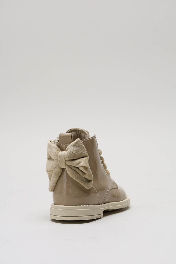 Donkerbeige Veterbottine image