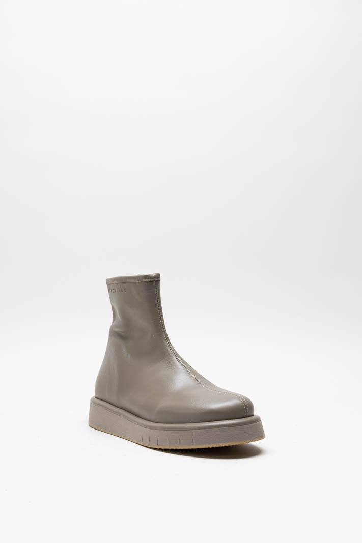 Taupe Enkellaars plat image