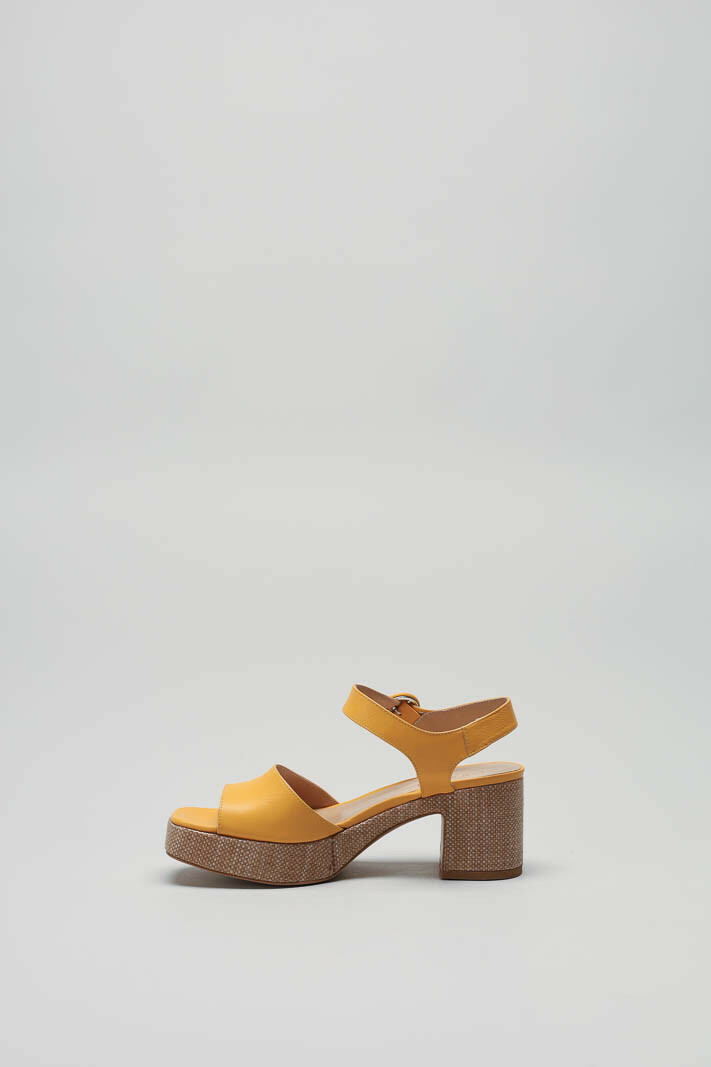 Geel Sandaal hak image
