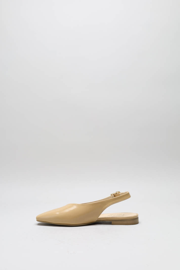 Beige Ballerina image