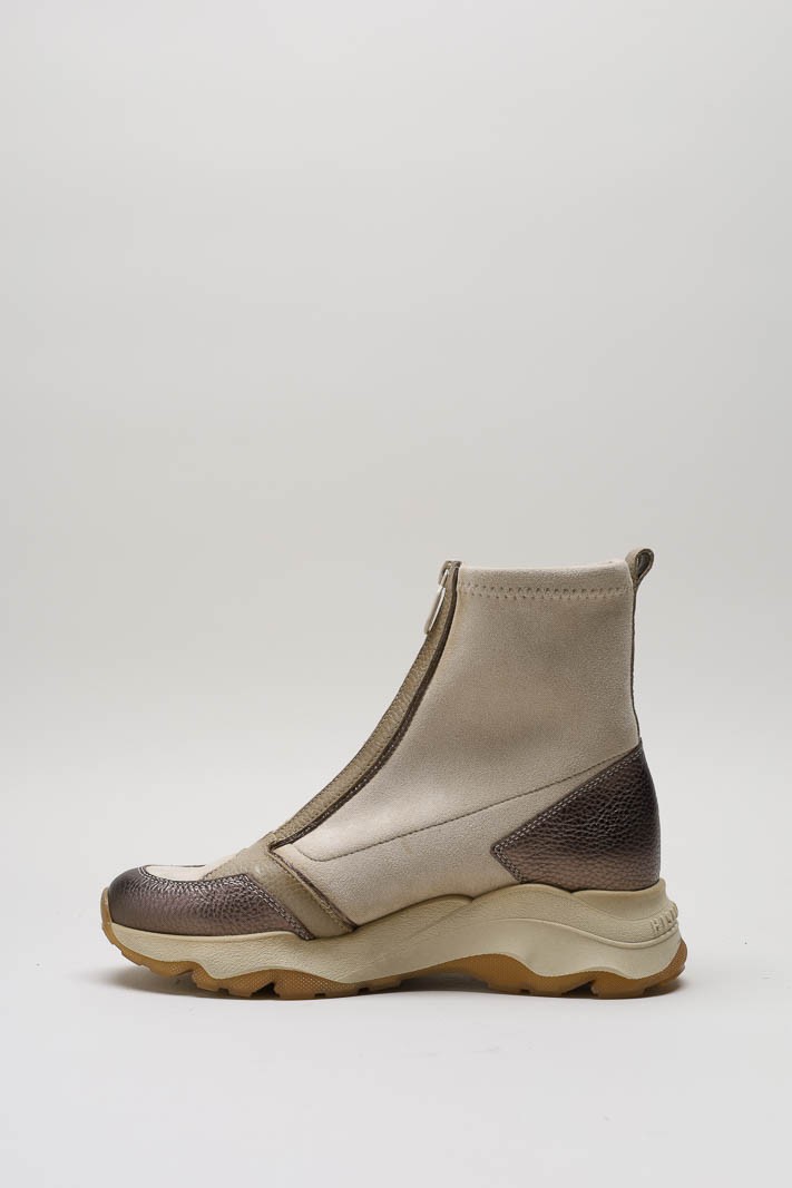 Taupe Enkellaars plat image