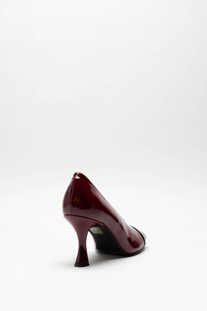 Bordeaux Pump image