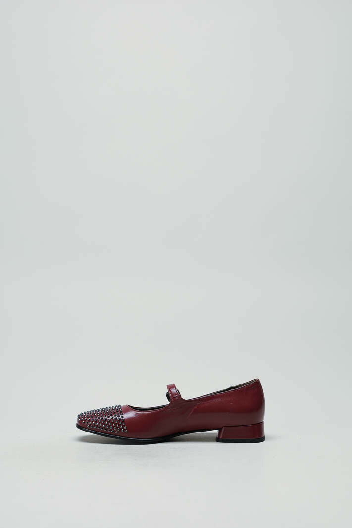 Bordeaux Ballerina image