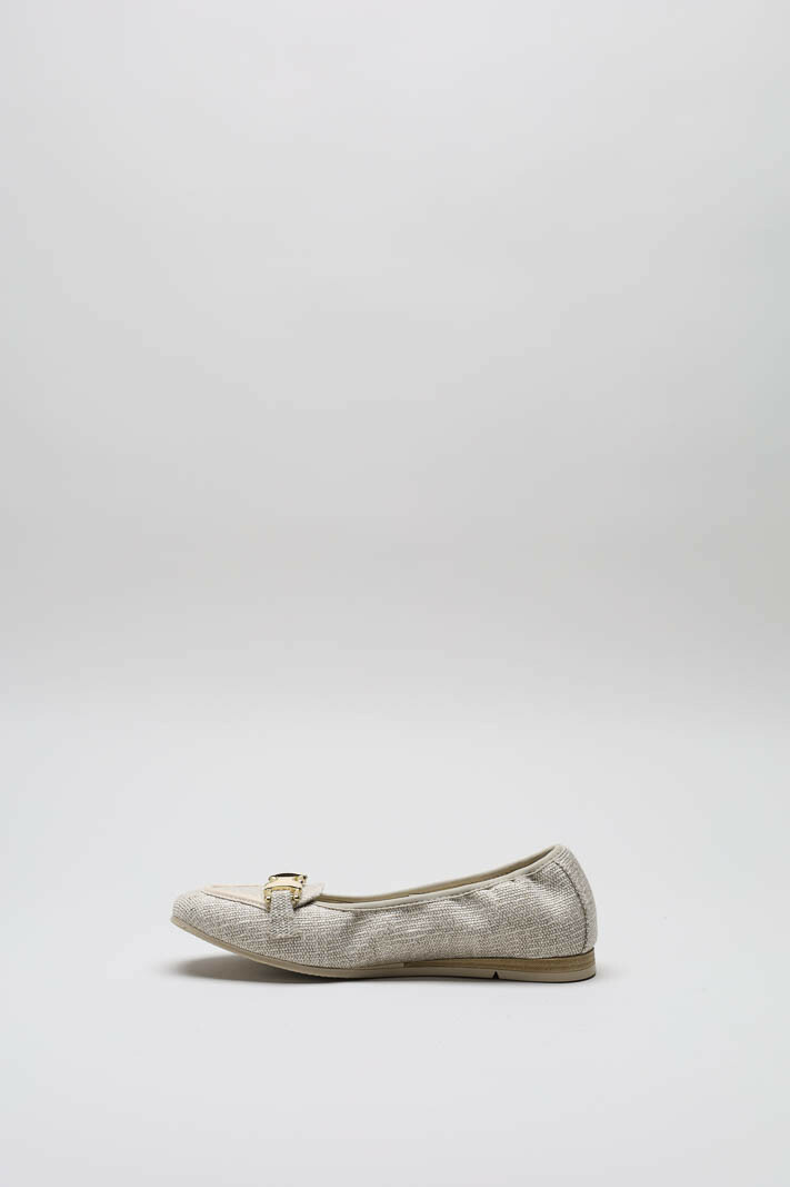 Beige Ballerina image