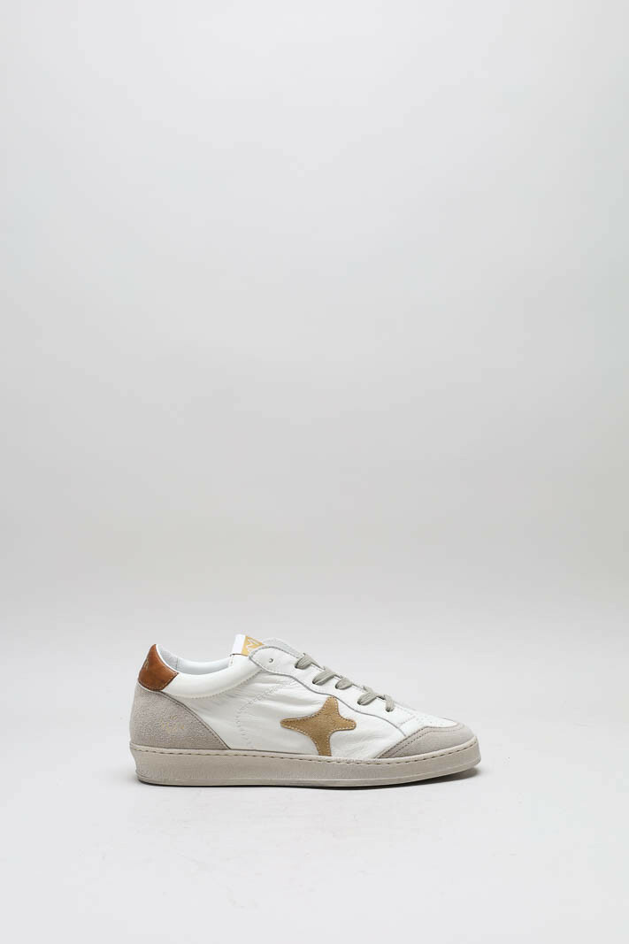 Beige Sneaker