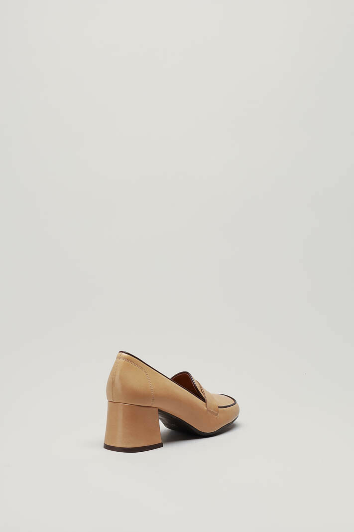 Beige Pump image