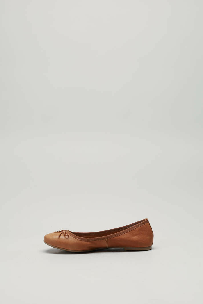 Cognac Ballerina image