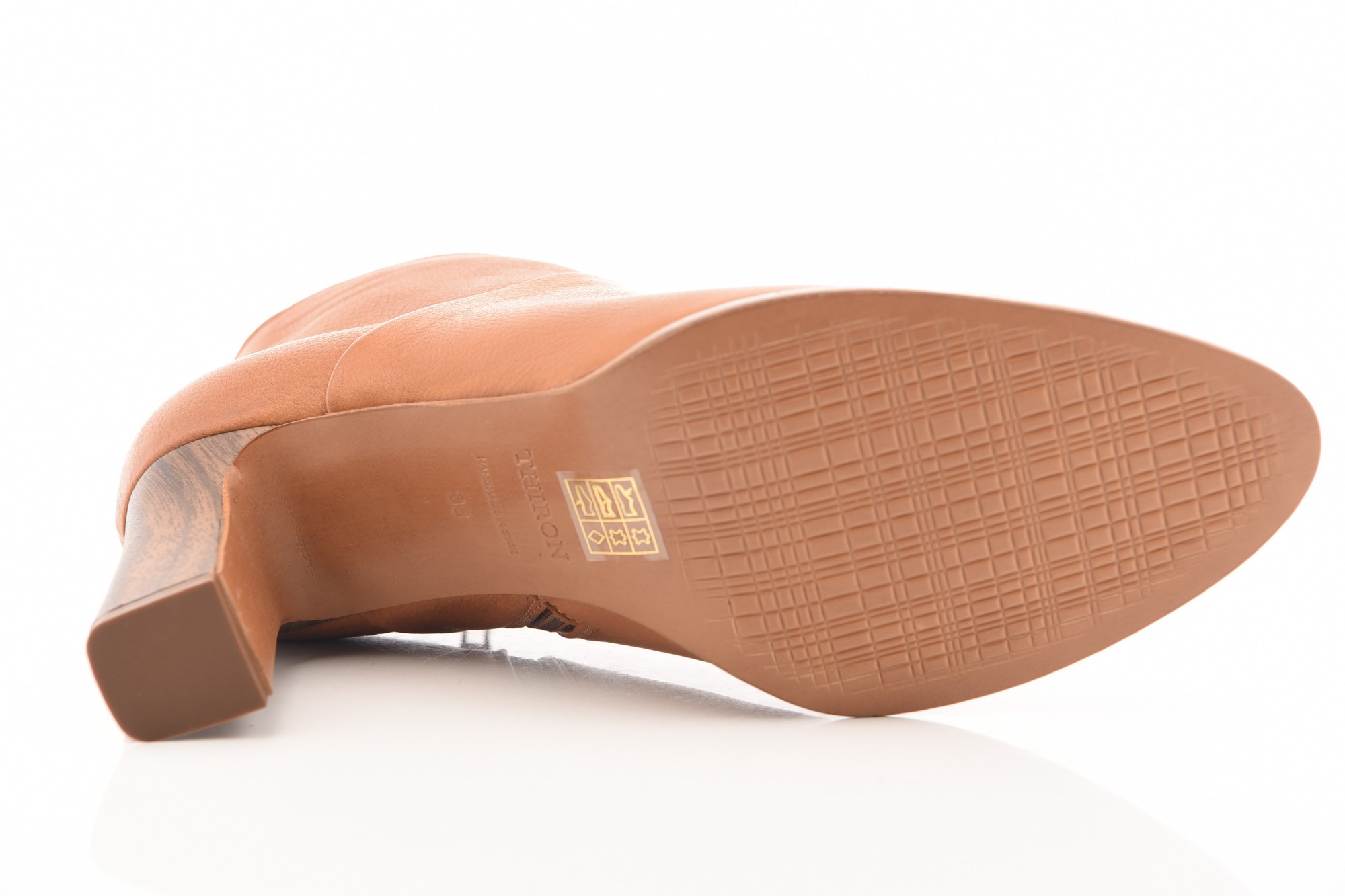 Cognac Enkellaars hak image