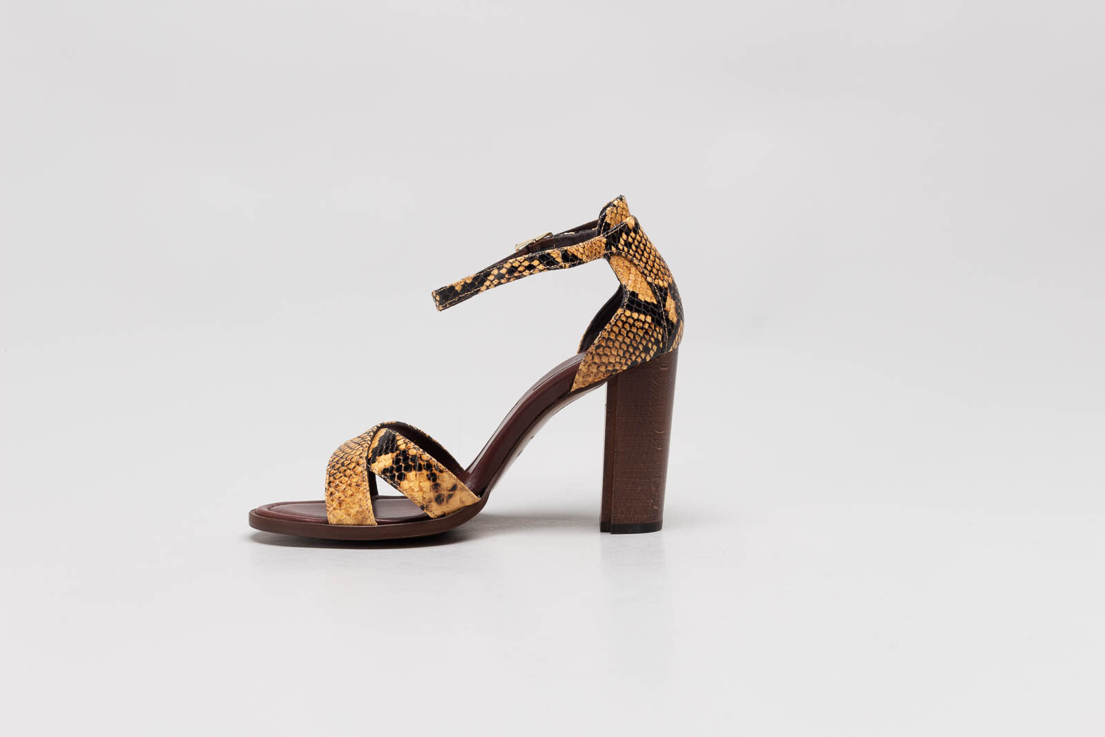 Oker Sandaal hak image