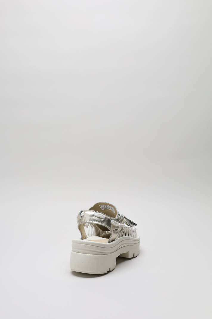 Goud Sandaal plat image