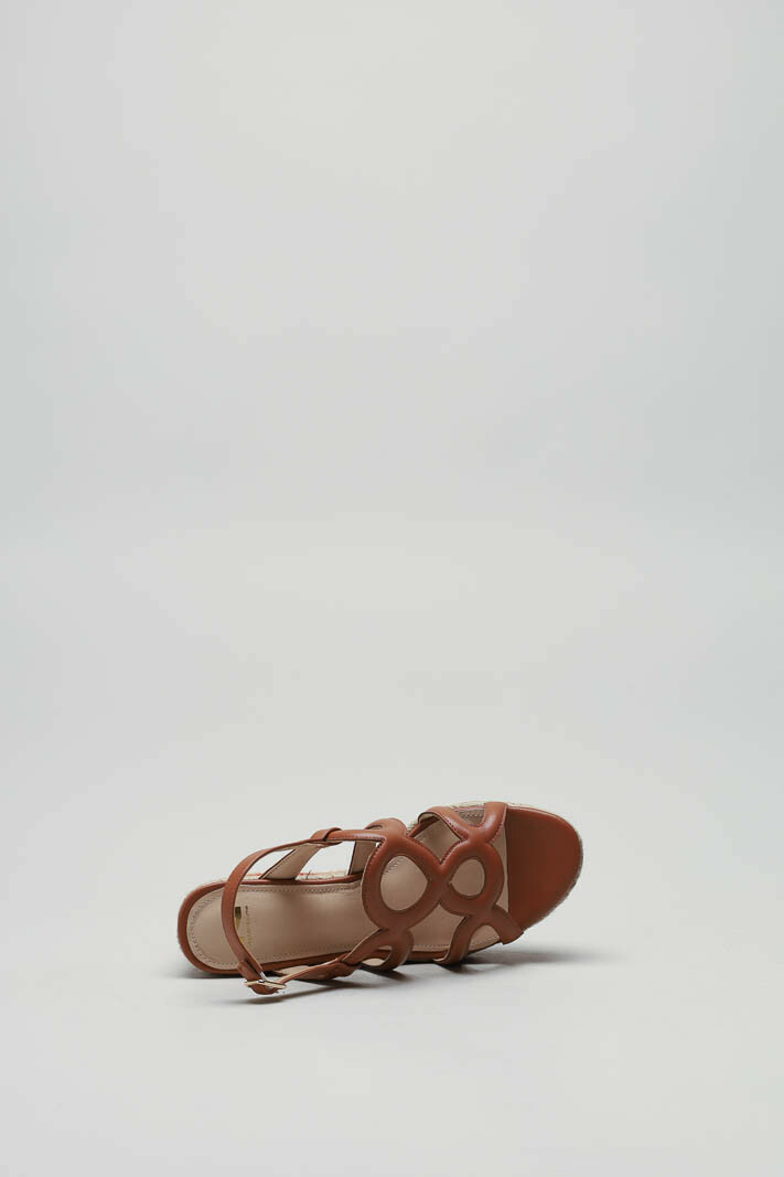 Cognac Sandaal sleehak image