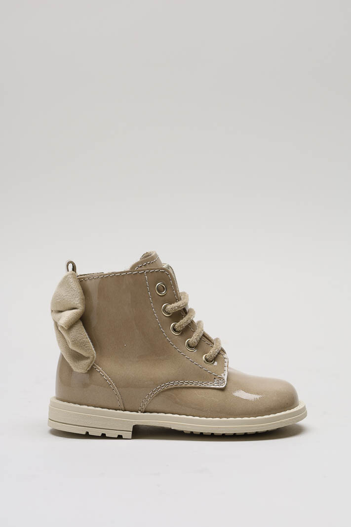 Donkerbeige Veterbottine