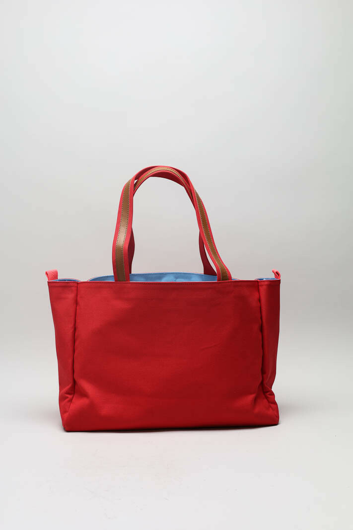 Rood Cross body image